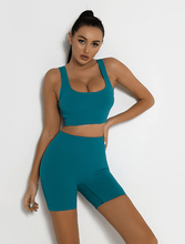 Load image into Gallery viewer, Seamless Bra and Shorts Set - Blue
