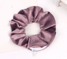 Load image into Gallery viewer, Zip Scrunchies
